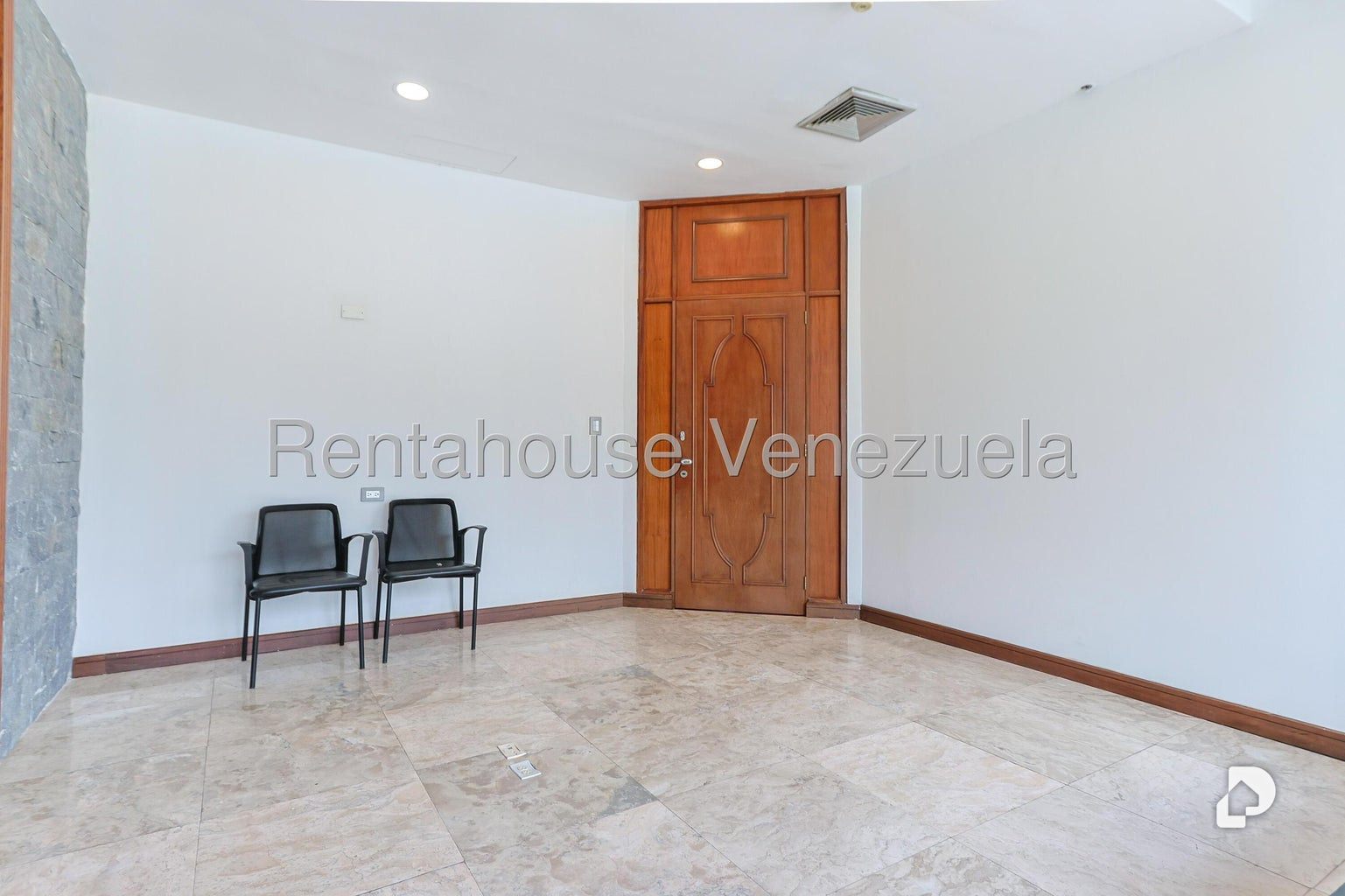 Oficina en La Castellana, Caracas – 21