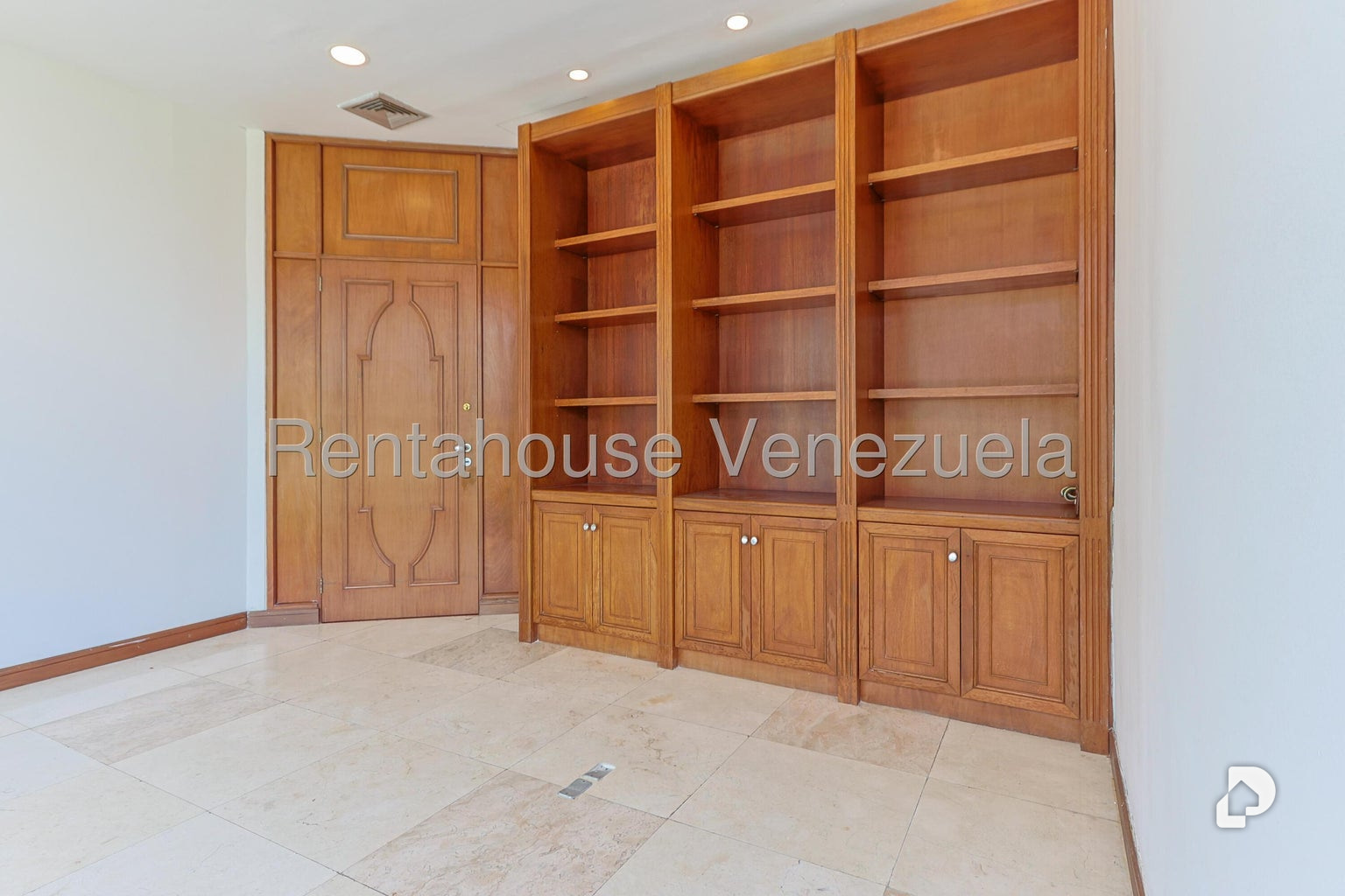 Oficina en La Castellana, Caracas – 17