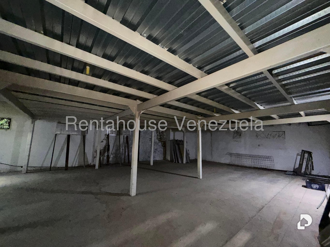 Local comercial en Las Acacias, Caracas – 17