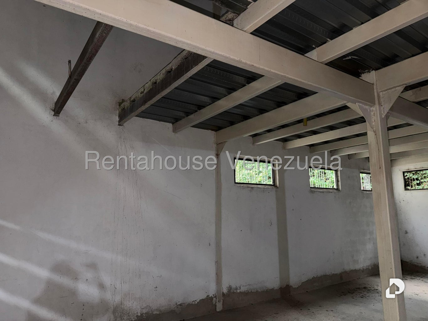 Local comercial en Las Acacias, Caracas – 18