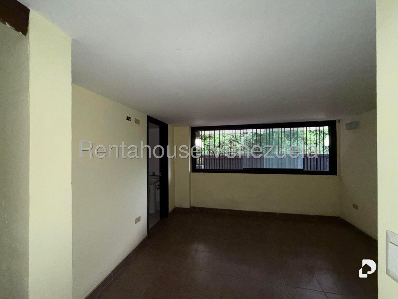 Local comercial en Las Acacias, Caracas – 11