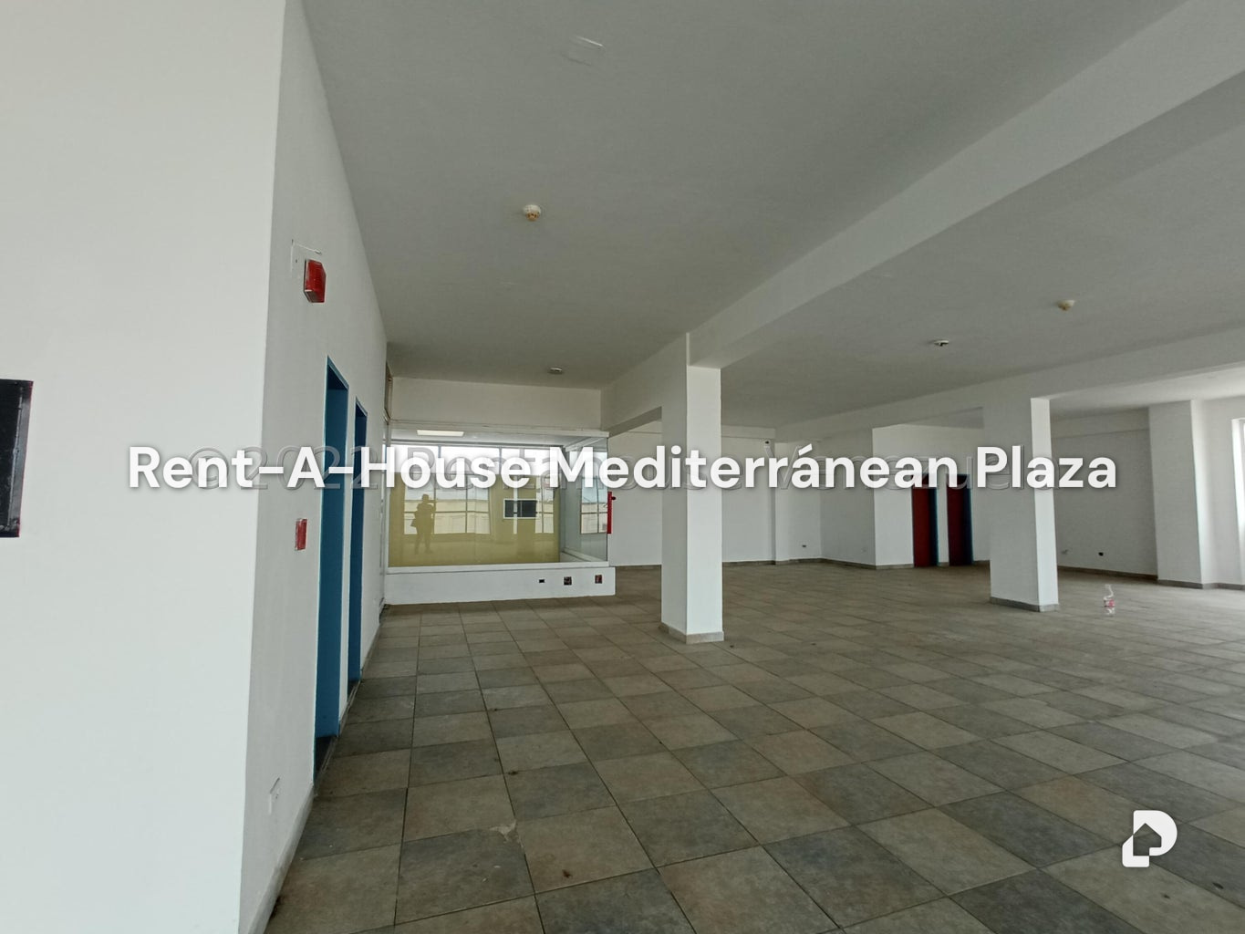 Commercial space in Castillito, San Diego – 2