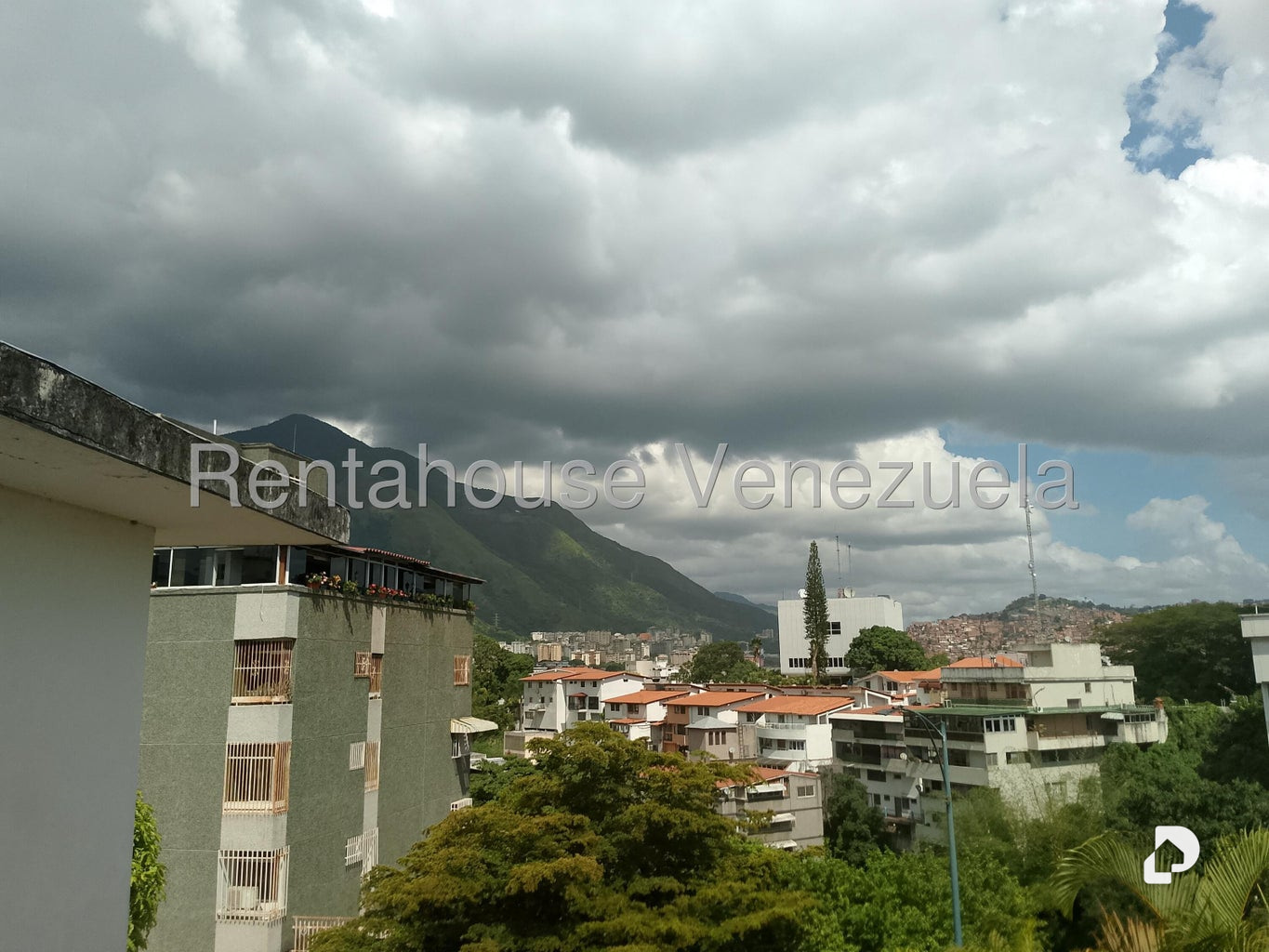 Casa en El Marqués, Caracas – 21