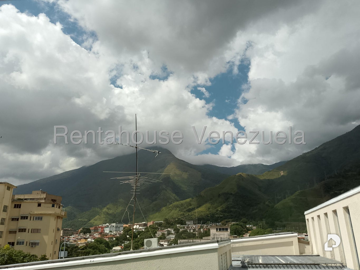 Casa en El Marqués, Caracas – 20