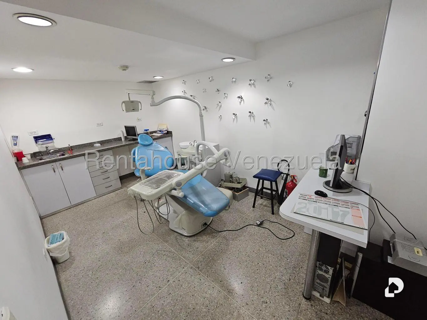 Local comercial en La Urbina, Caracas – 8