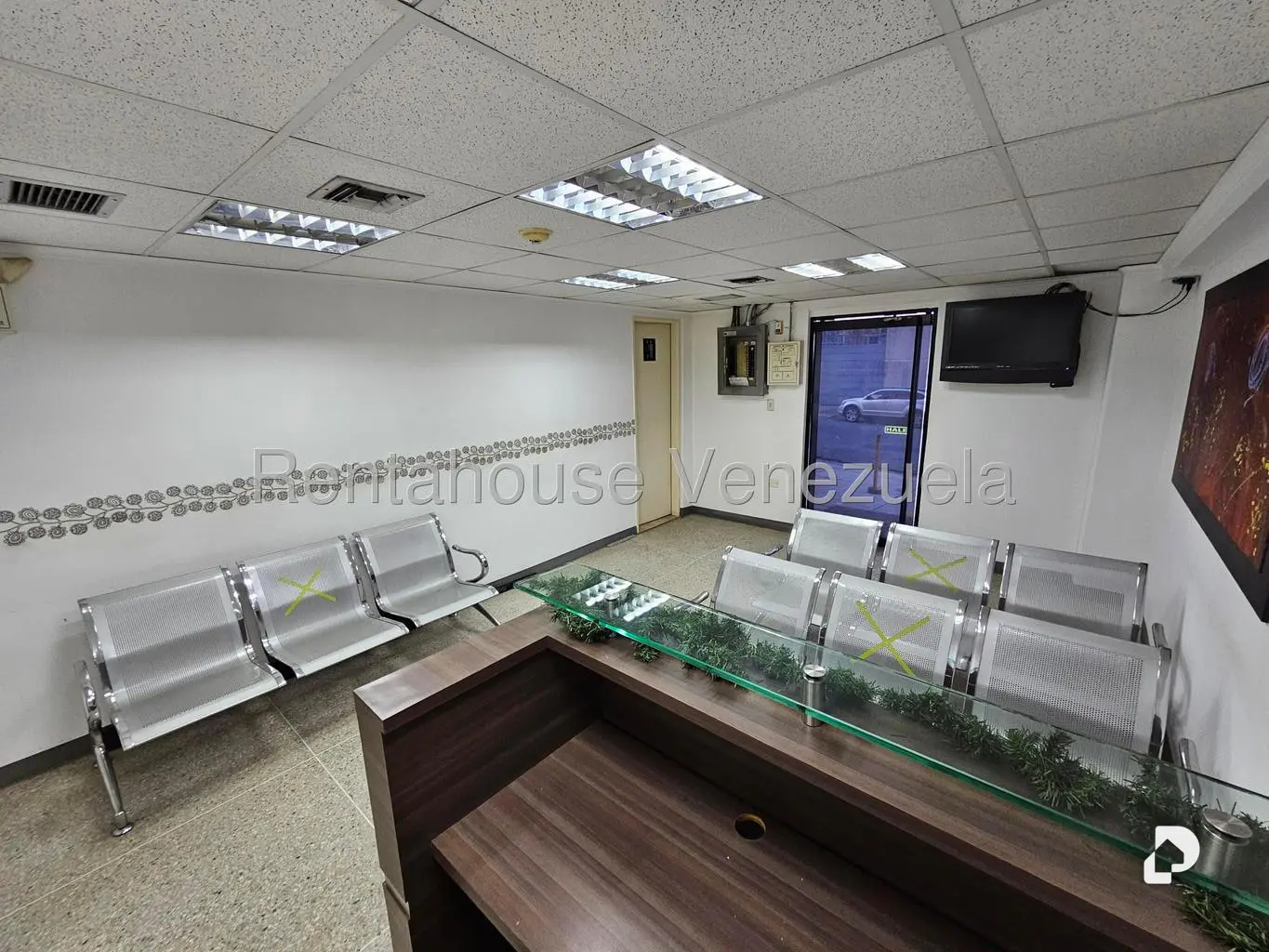 Local comercial en La Urbina, Caracas – 5