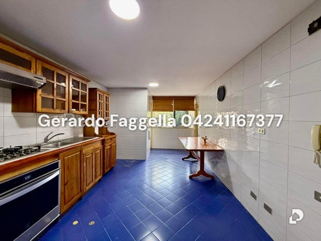 Penthouse in San Román, Caracas – 11