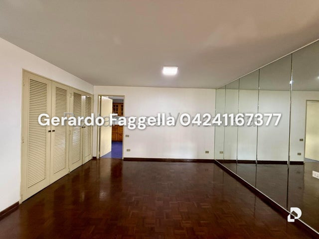 Penthouse in San Román, Caracas – 9
