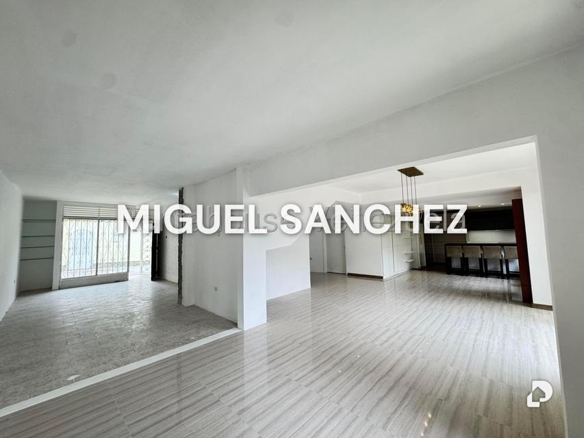 Casa en Sebucan, Caracas – 25