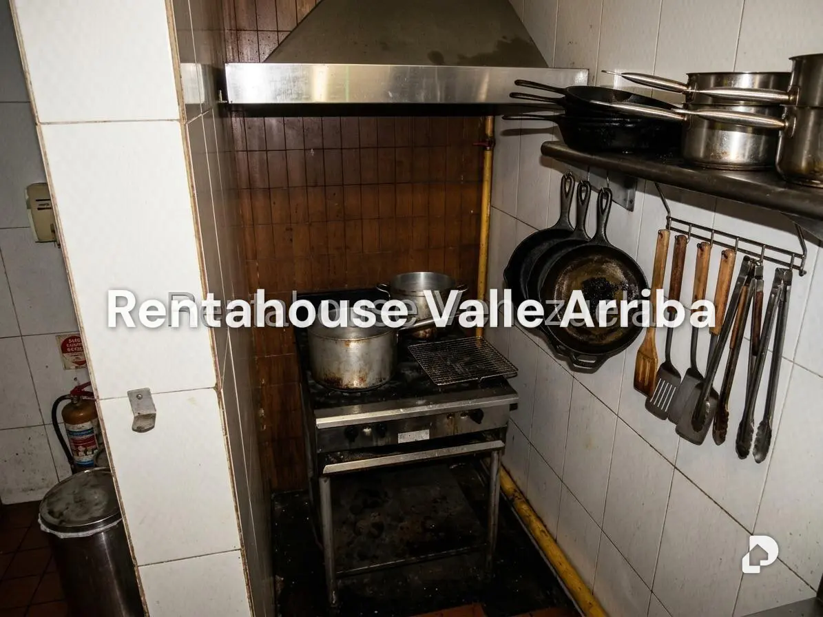 Local comercial en La Florida, Caracas – 13