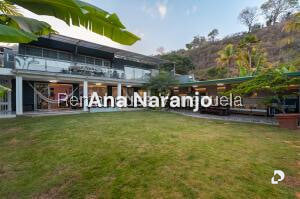 House in Prados del Este, Caracas – 2