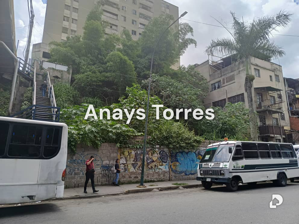 Terreno en Los Teques, Altos Mirandinos – 12