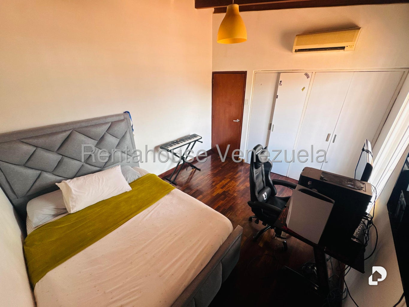 Casa en Santa Fe Norte, Caracas – 28
