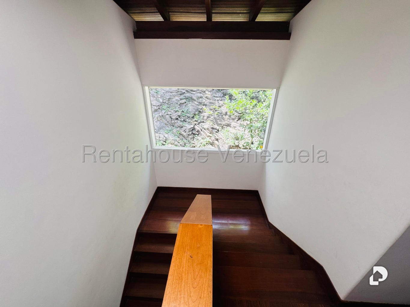 Casa en Santa Fe Norte, Caracas – 25