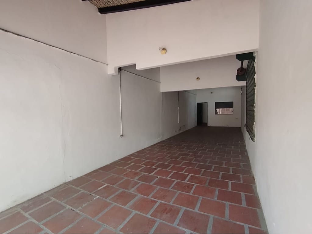 Local comercial en Guacara - 1