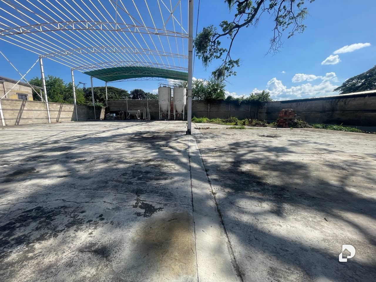 Terreno en Urbanización Los Naranjos, Maracay – 4