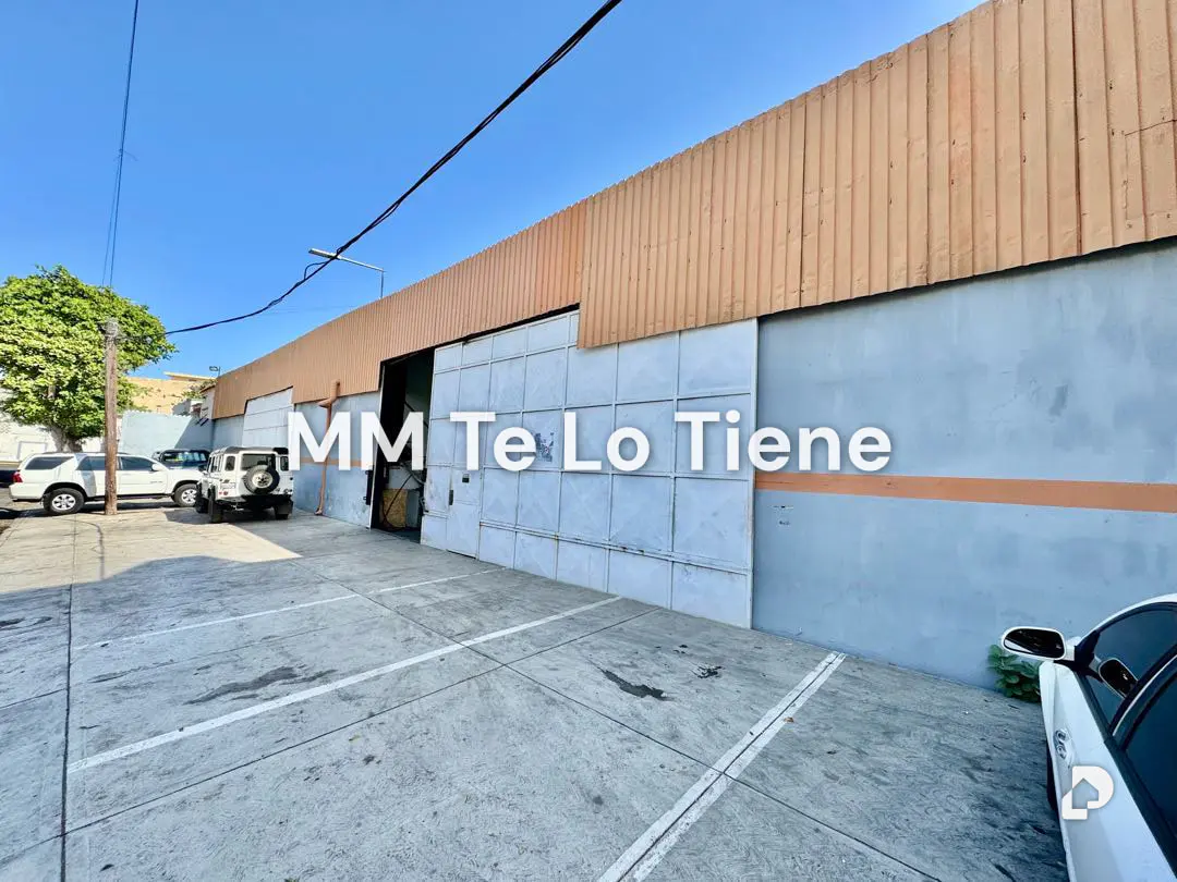 Warehouse in Catia La Mar – 1
