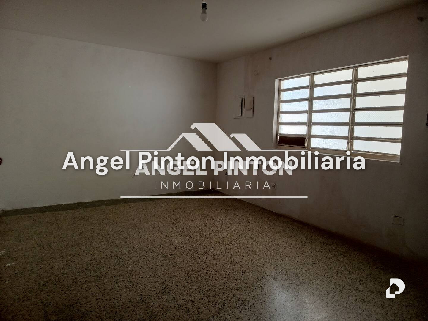 Commercial space in Tierra Negra, Maracaibo – 6