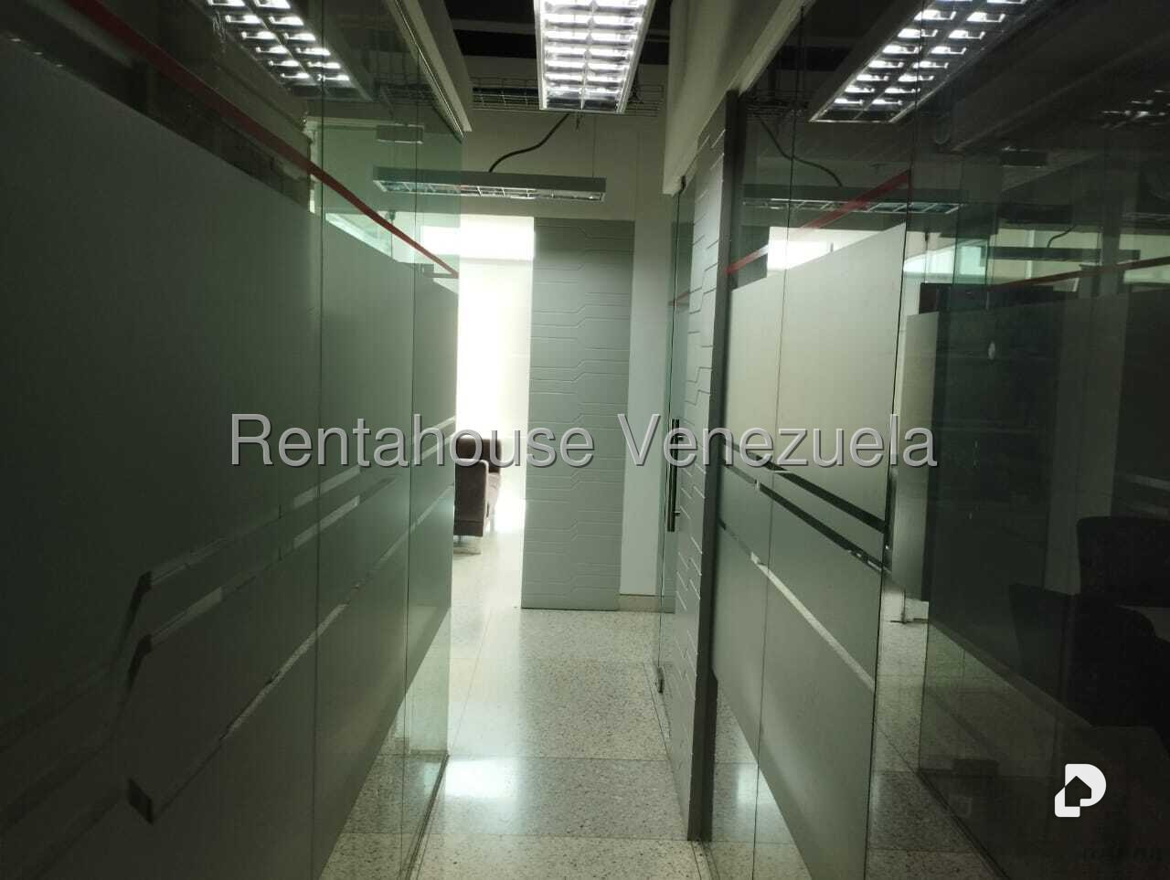 Oficina en Boleíta Norte, Caracas – 17