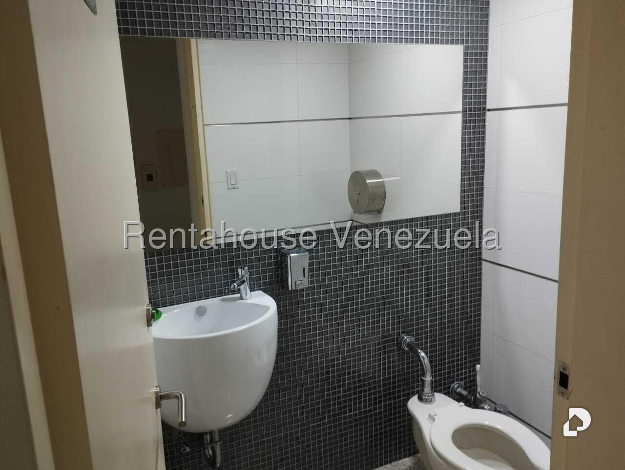 Oficina en Boleíta Norte, Caracas – 28