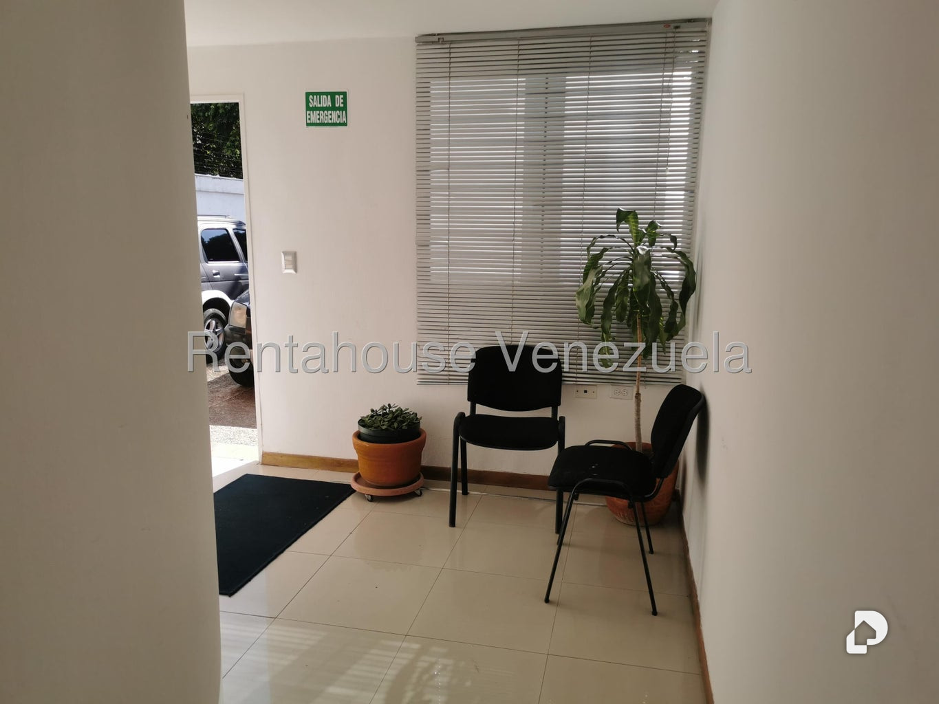 Oficina en La Trinidad, Caracas – 2