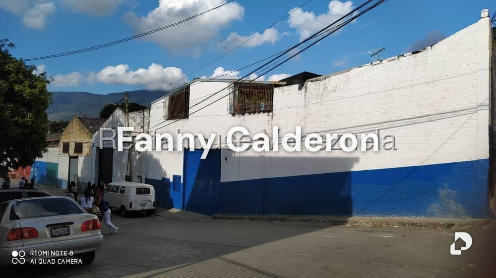 Local comercial en Prado de María, Caracas – 1