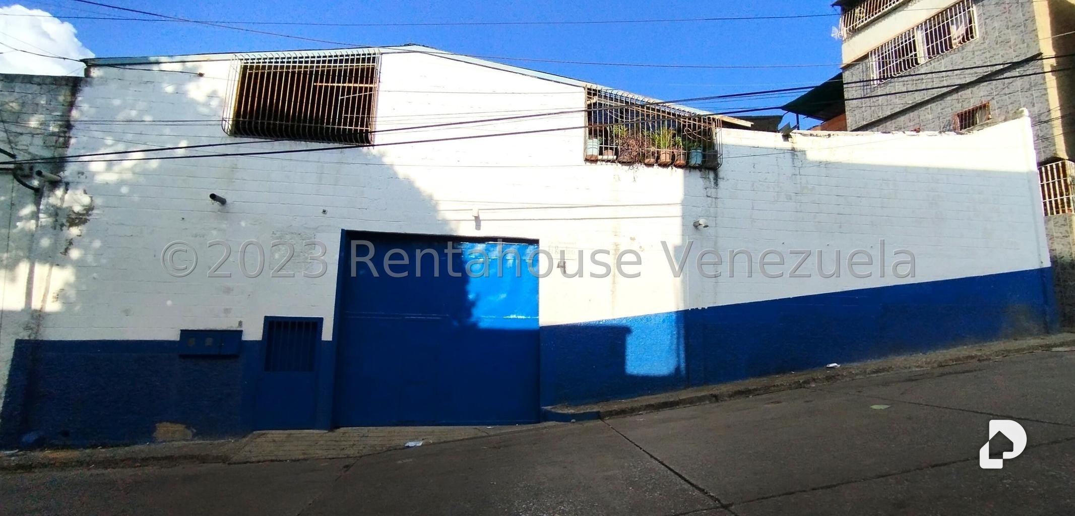 Local comercial en Prado de María, Caracas – 3
