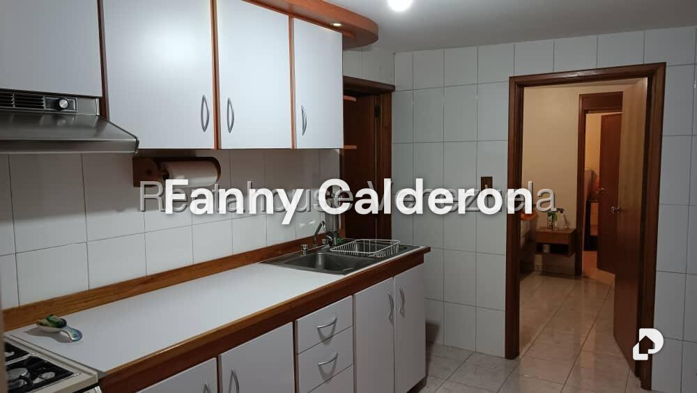 Local comercial en Prado de María, Caracas – 25