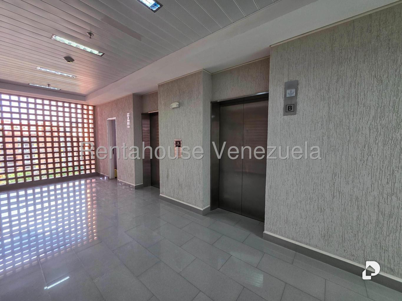 Oficina en Boleíta Norte, Caracas – 21