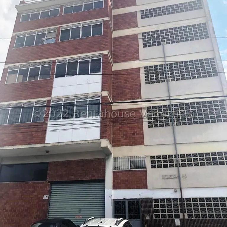 Edificio en Boleíta Sur, Caracas - 1
