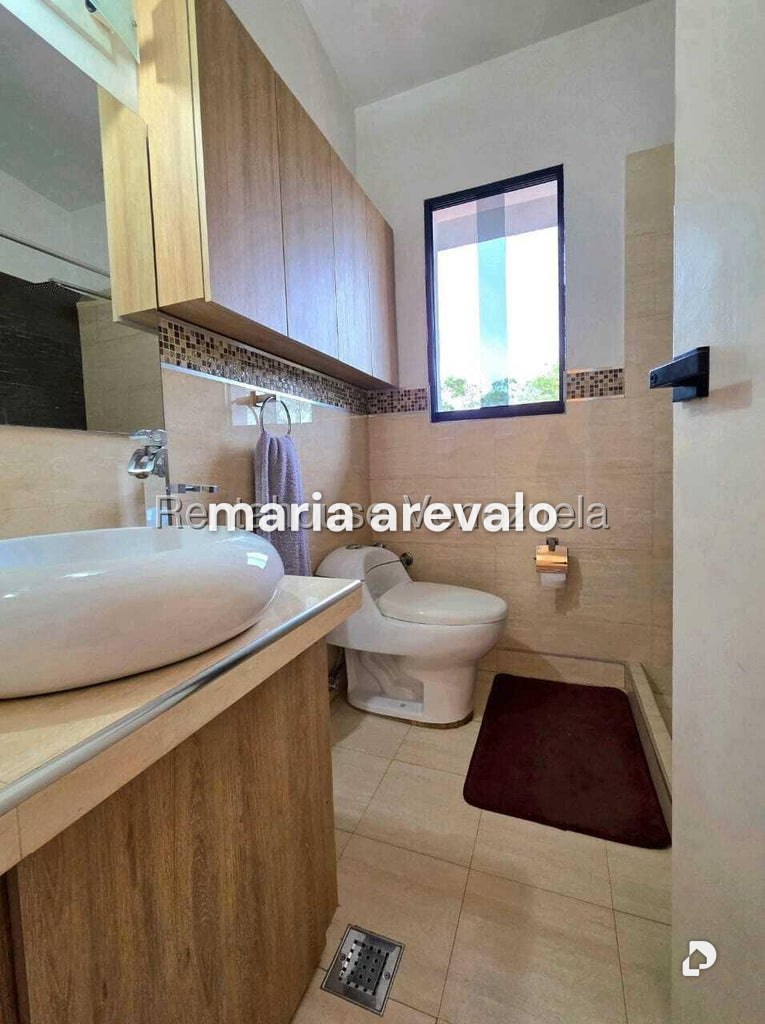 Casa en Los Castores, San Antonio de Los Altos – 28