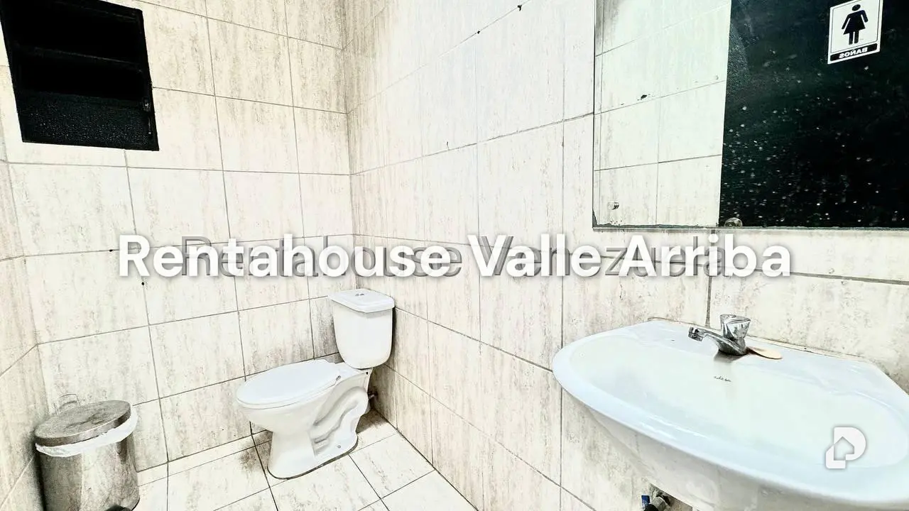 Local comercial en Bello Monte, Caracas – 8