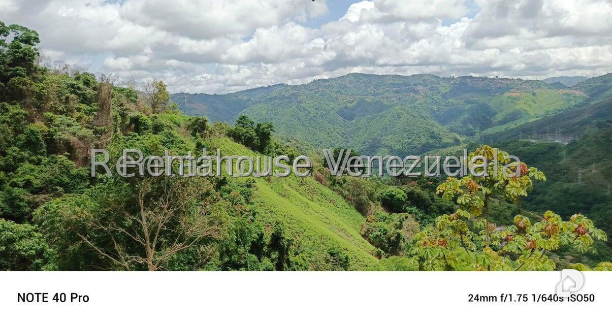 Terreno en Gavilan, Caracas – 13
