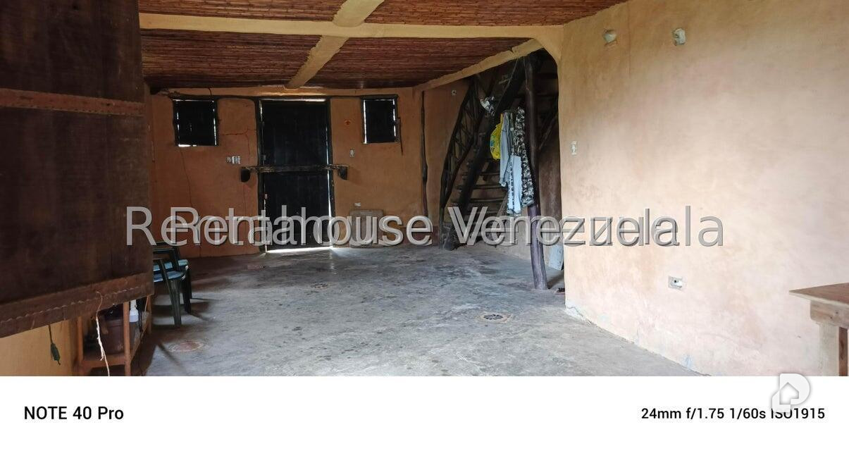 Terreno en Gavilan, Caracas – 17