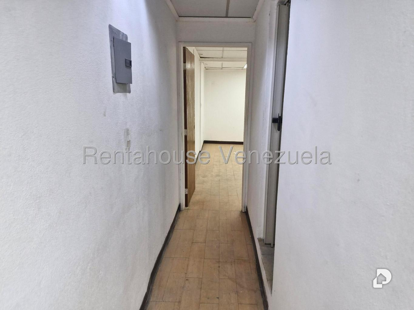 Oficina en Maripérez, Caracas – 11