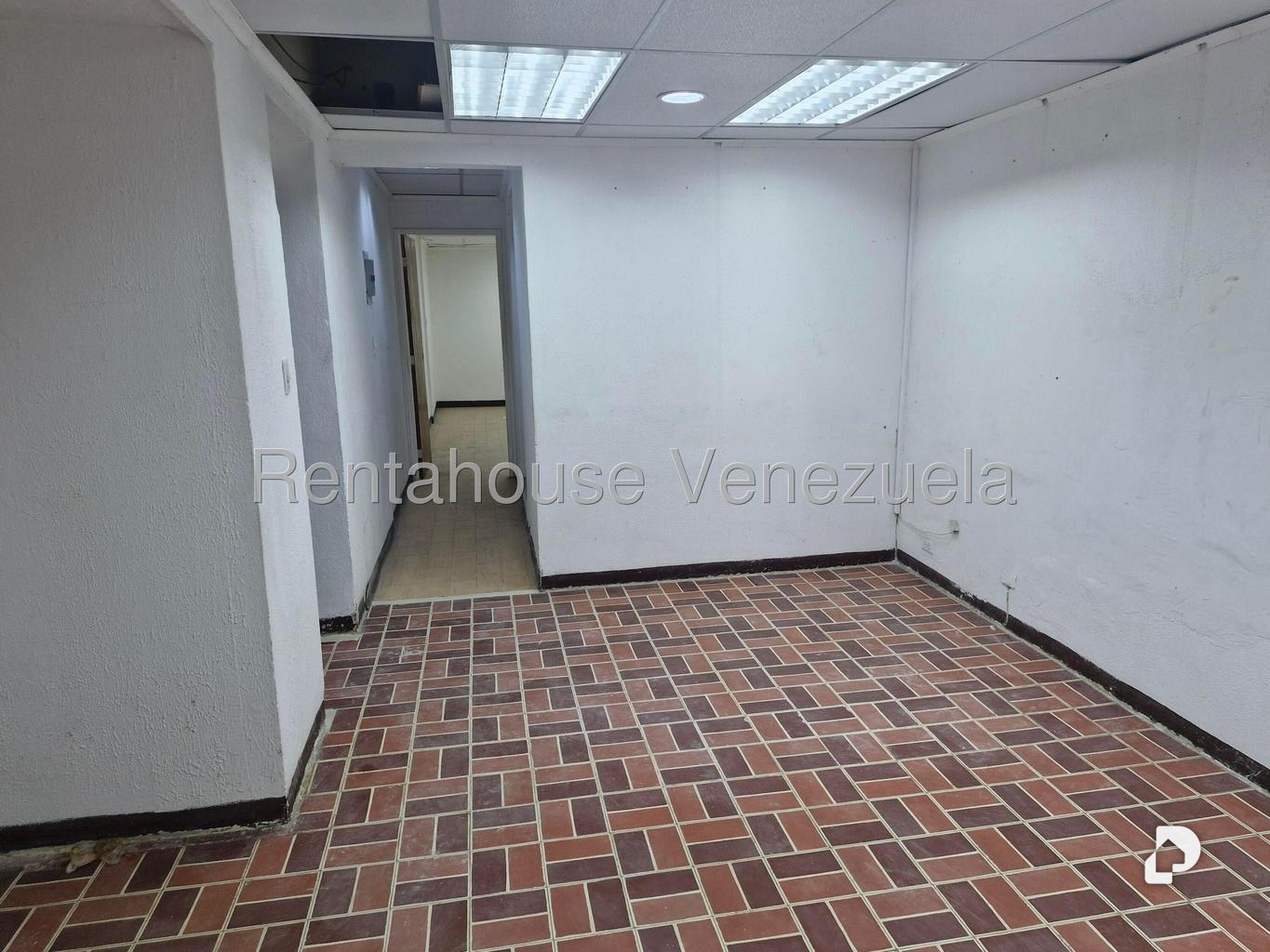 Oficina en Maripérez, Caracas – 9