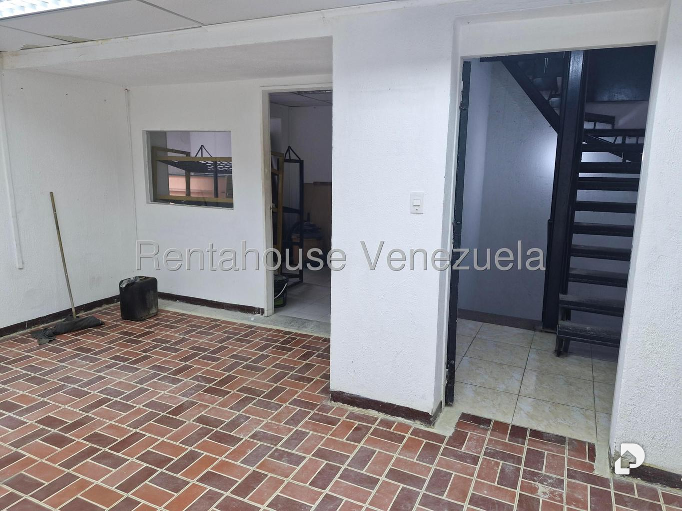 Oficina en Maripérez, Caracas – 20