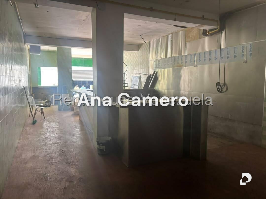 Local comercial en Parroquia La Candelaria, Caracas – 11
