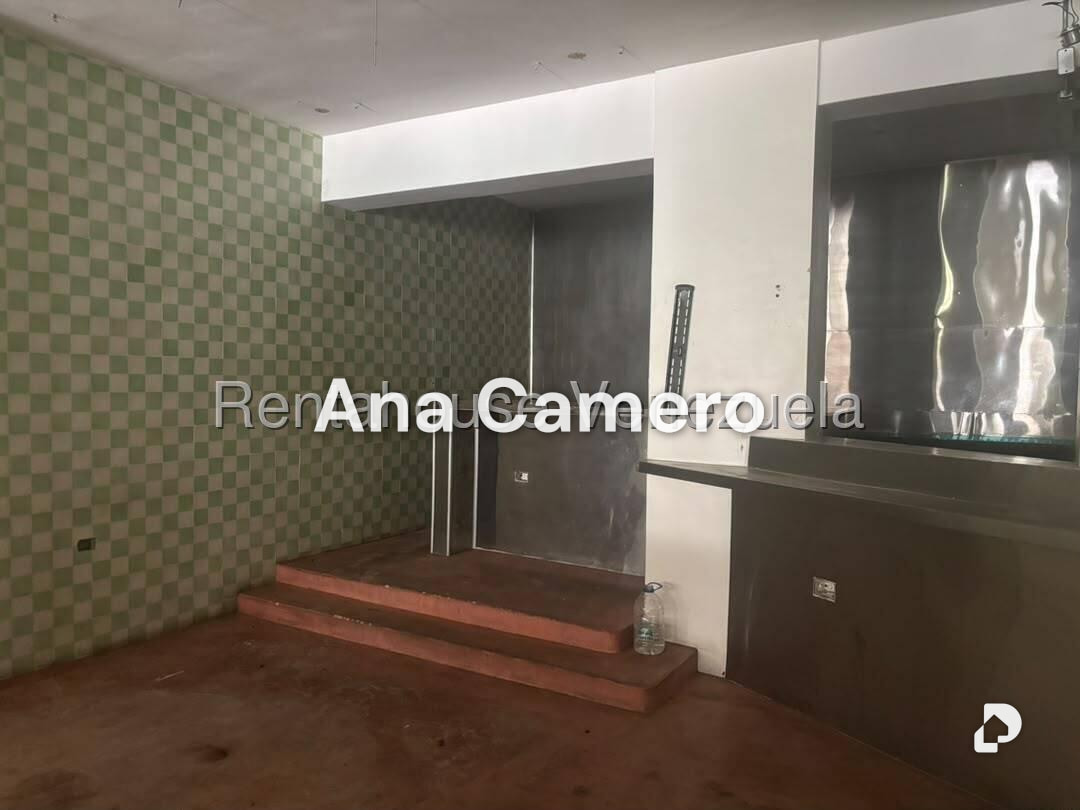 Local comercial en Parroquia La Candelaria, Caracas – 2