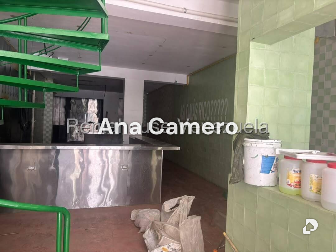 Local comercial en Parroquia La Candelaria, Caracas – 6