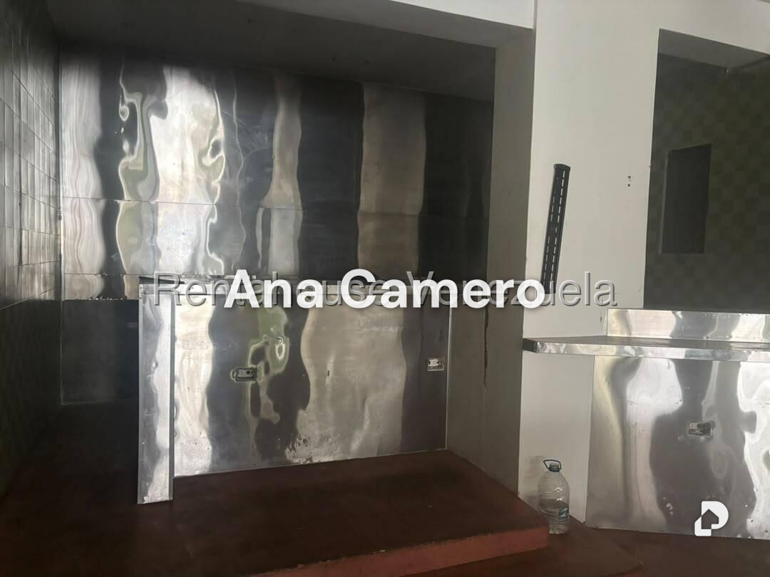 Local comercial en Parroquia La Candelaria, Caracas – 8