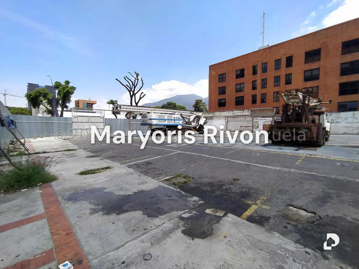 Terreno en Las Mercedes, Caracas – 9