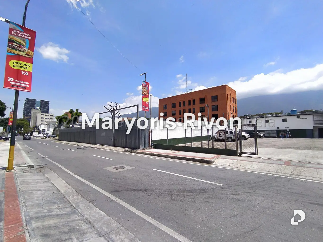 Terreno en Las Mercedes, Caracas – 21