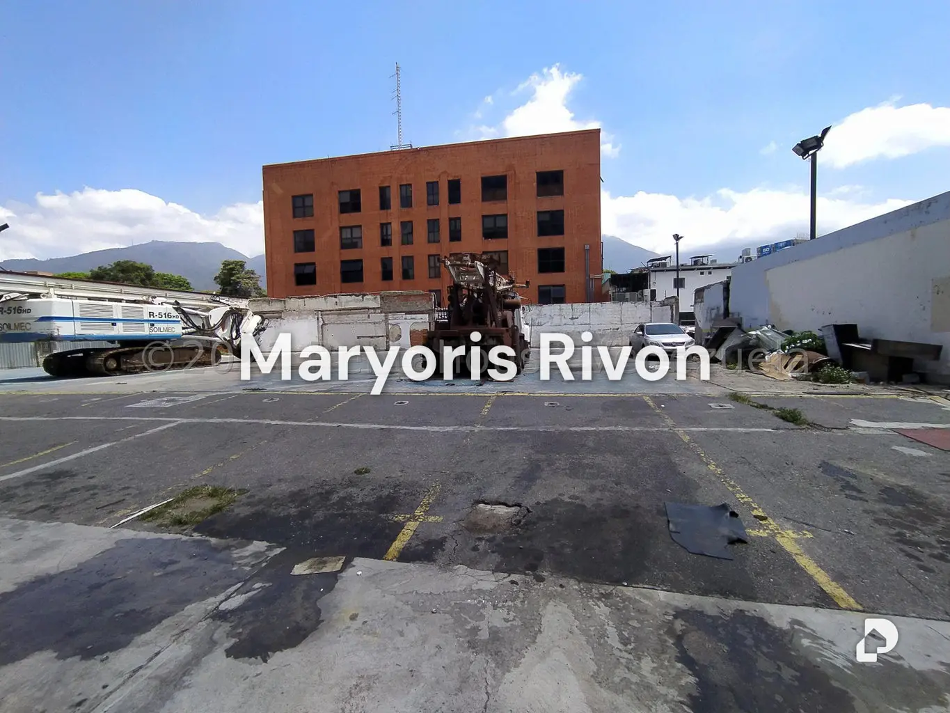 Terreno en Las Mercedes, Caracas – 10