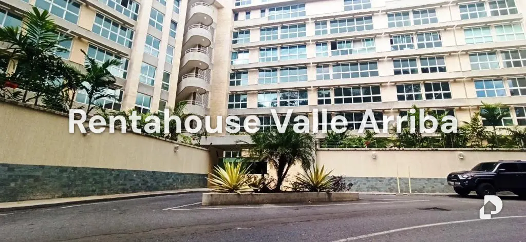 Apartamento en Lomas de Las Mercedes, Caracas – 1