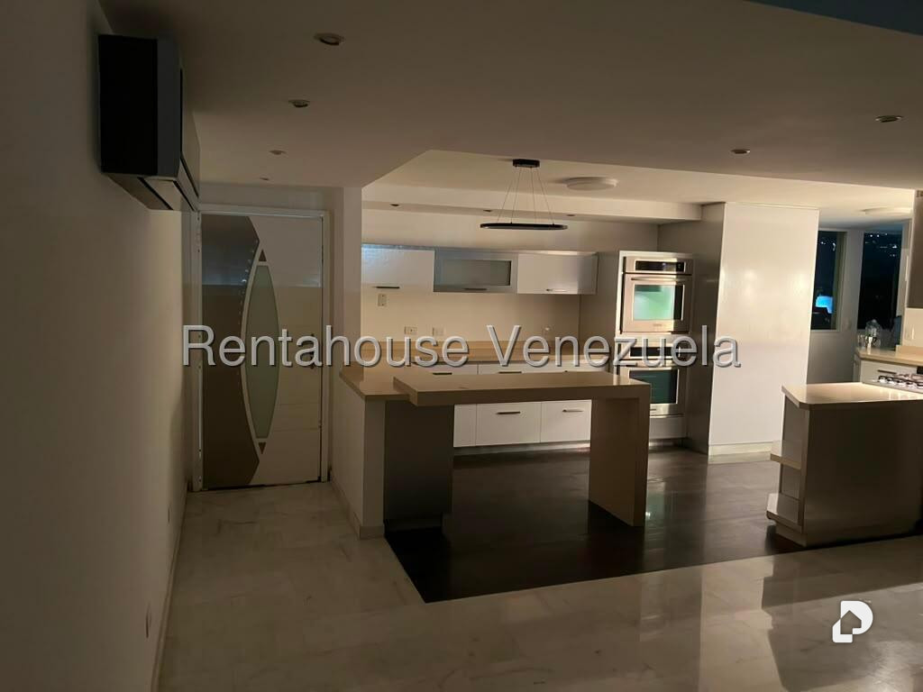Apartamento en Los Naranjos (del Cafetal), Caracas – 13