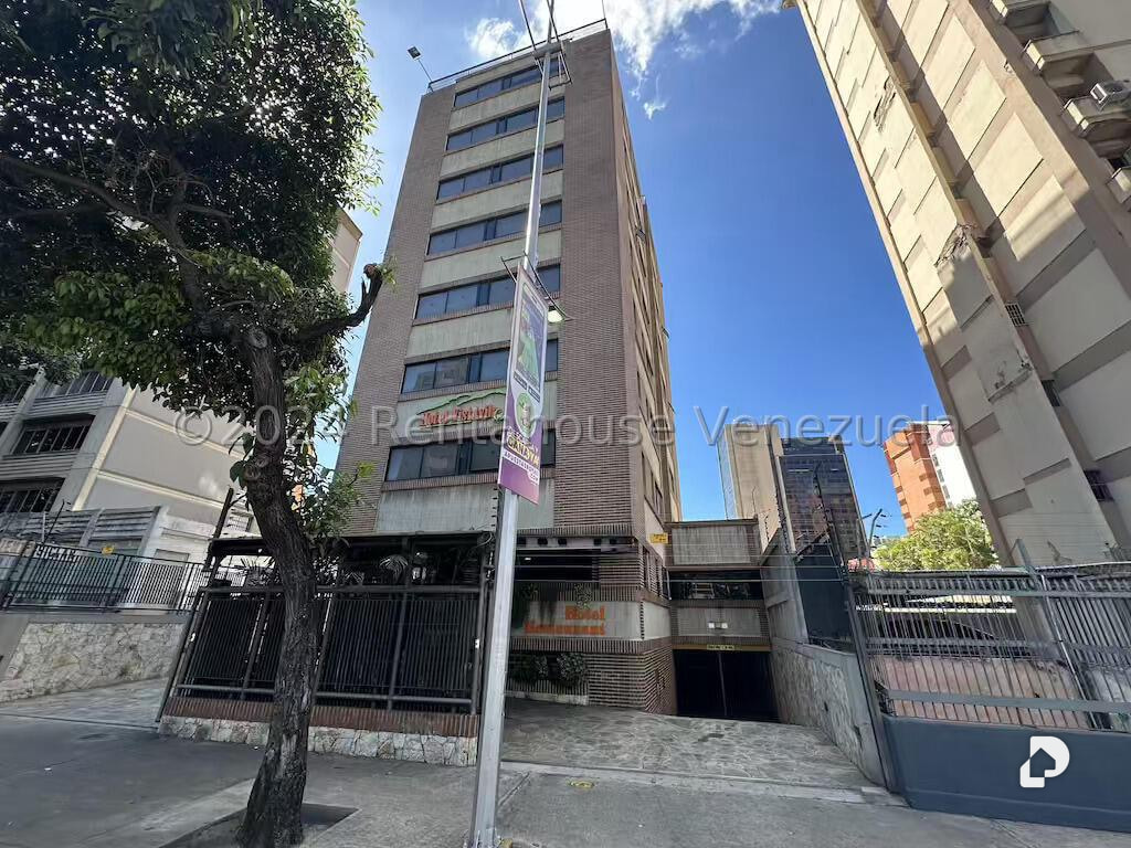 Edificio en Sabana Grande, Caracas – 1