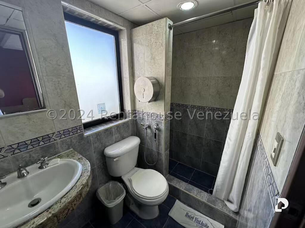 Edificio en Sabana Grande, Caracas – 22