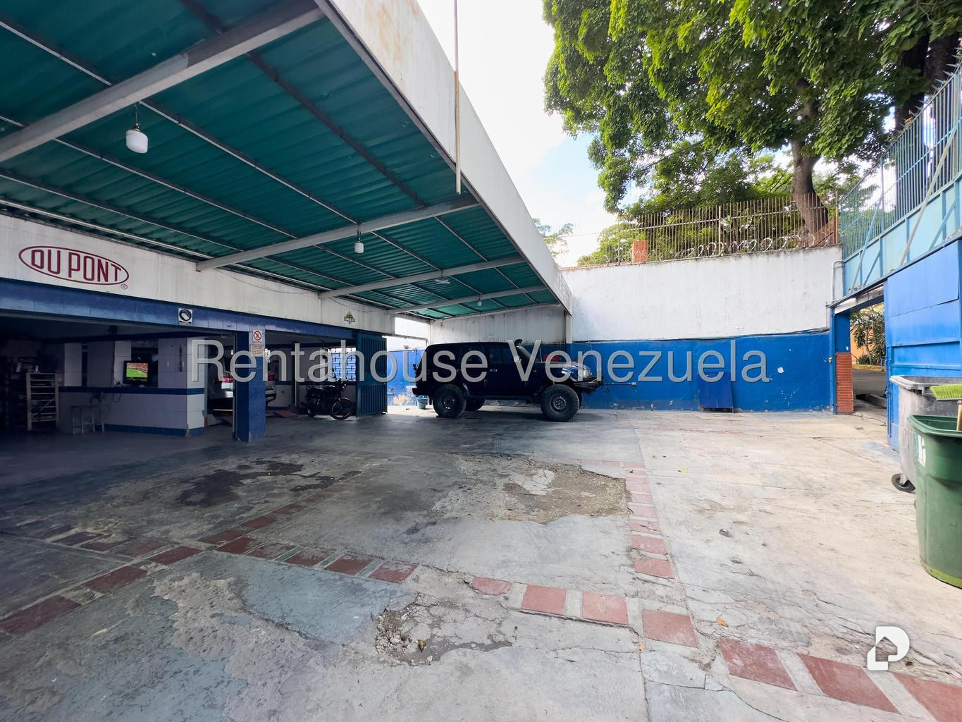 Local comercial en El Bosque, Caracas