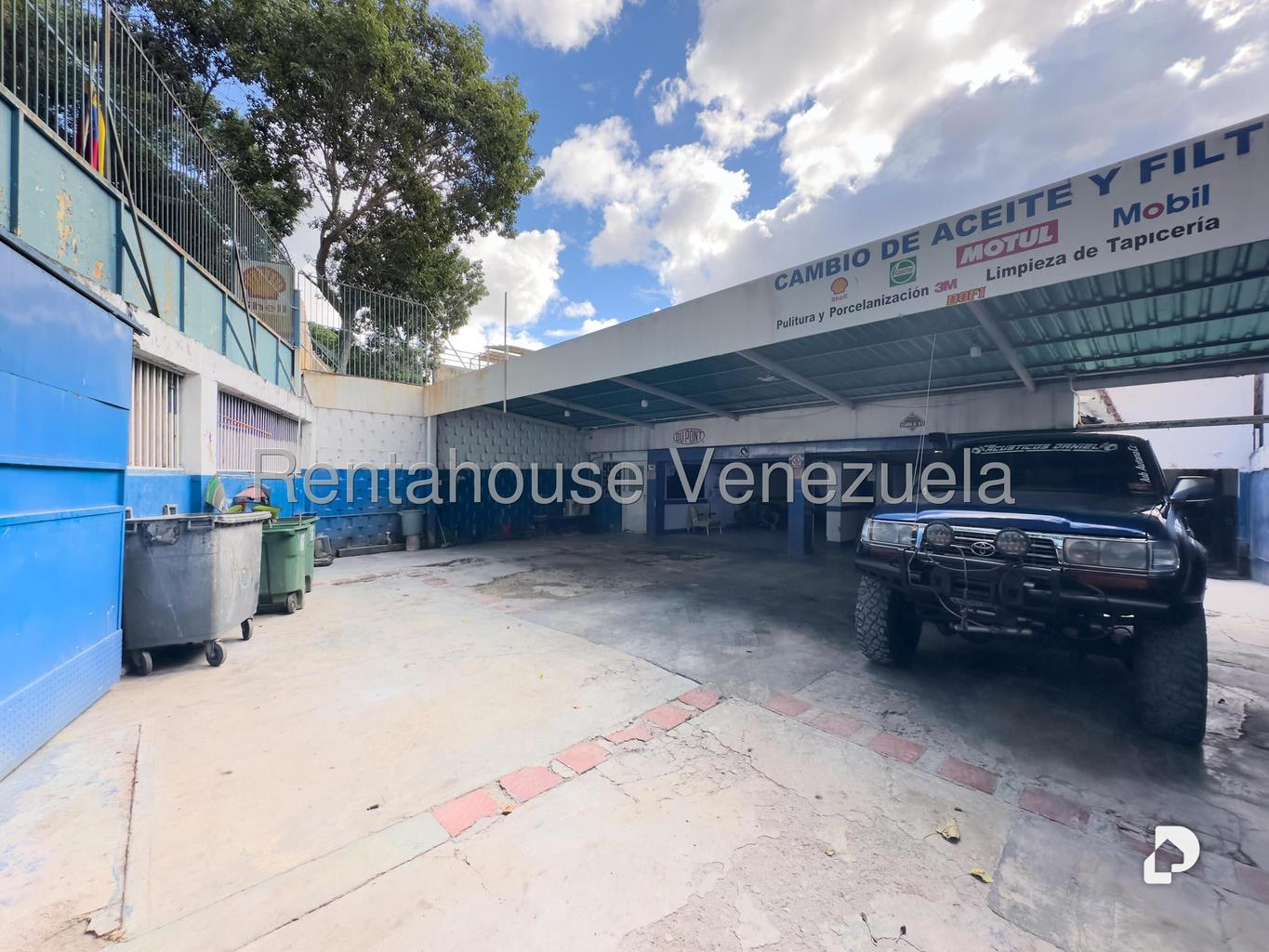 Local comercial en El Bosque, Caracas